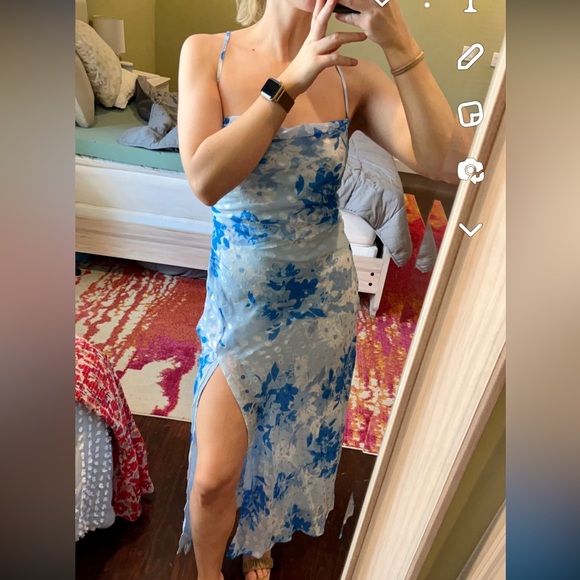 NWT Hello Molly Into Spring MIDI Dress Blue. Cowl neck size US2 AU6 XS/Small - Picture 9 of 9